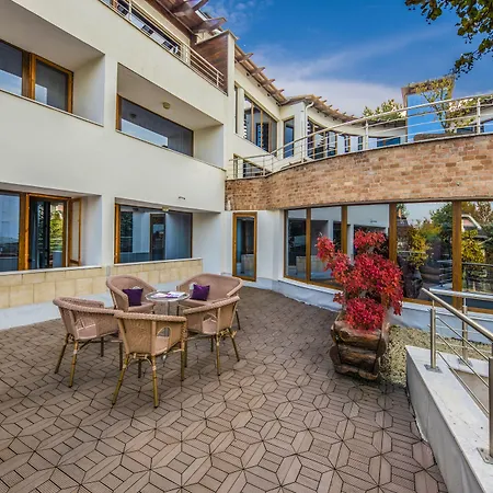 Residence Hotel Balaton-3